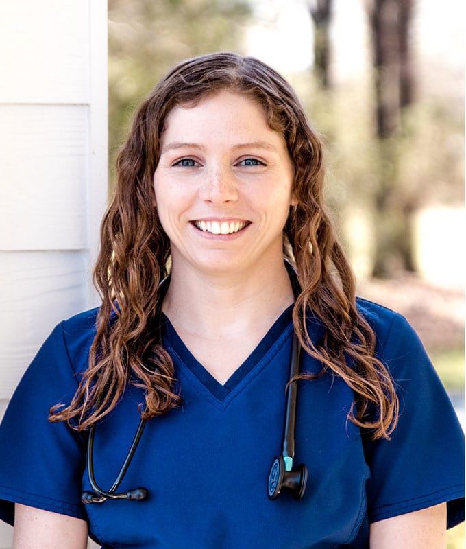 Dr. Rachel Gutierrez | LakeCross Veterinary Hospital | Vets in Huntersville