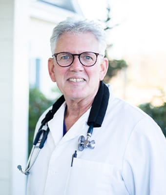 Dr. Tom Hemstreet | LakeCross Veterinary Hospital | Vets in Huntersville